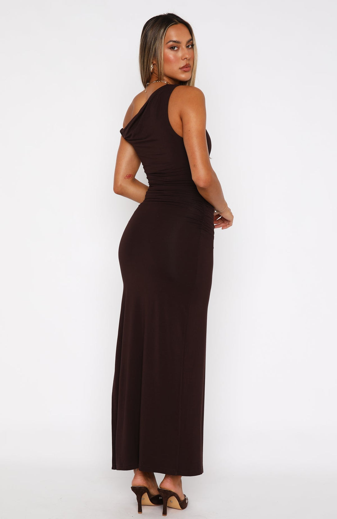 Jade – Elegancka Sukienka Maxi dla Kobiet z Asymetrycznymi Rozcięciami