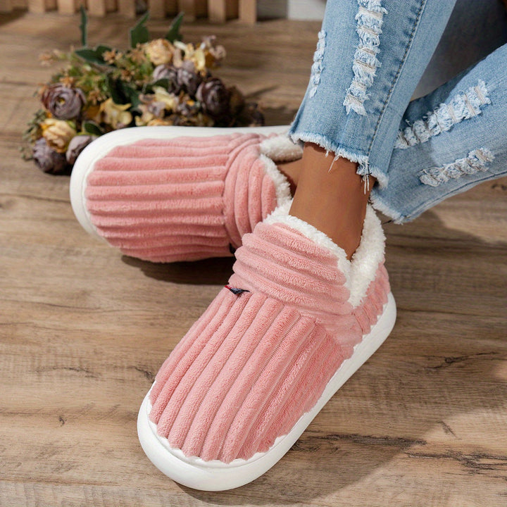 CozyStep – Przytulne kapcie domowe