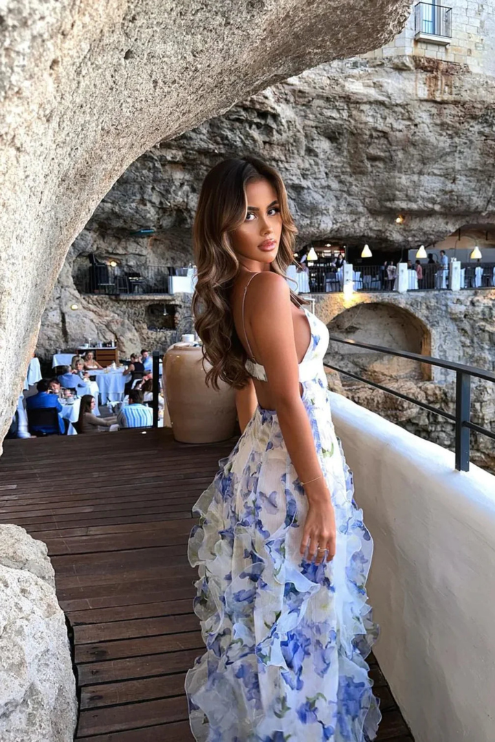 Elora – Elegancka Maxi Sukienka z Haftem