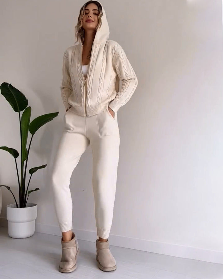 Ania - Zestaw casualowy z dwóch części z twistowanym żakardem