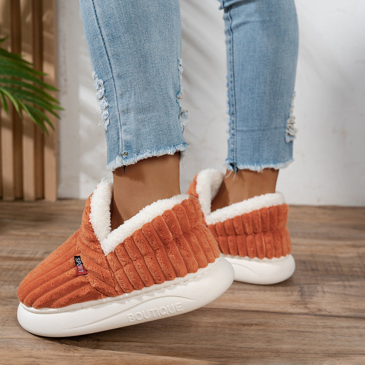 CozyStep – Przytulne kapcie domowe