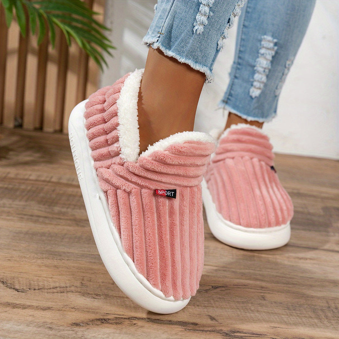 CozyStep – Przytulne kapcie domowe