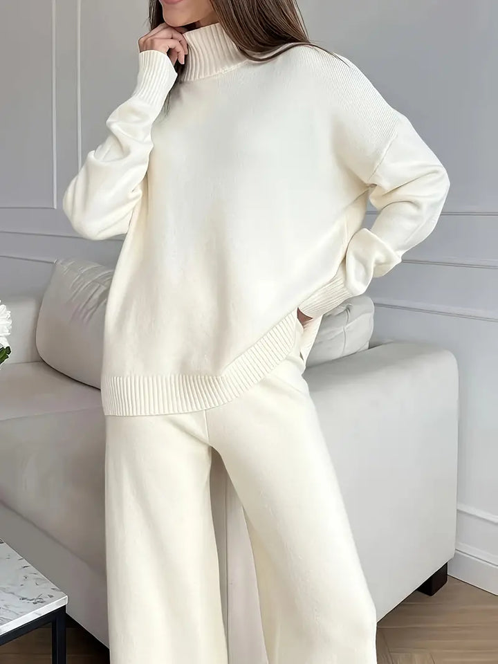 Sweter z wysokim kołnierzem w jednolitym kolorze