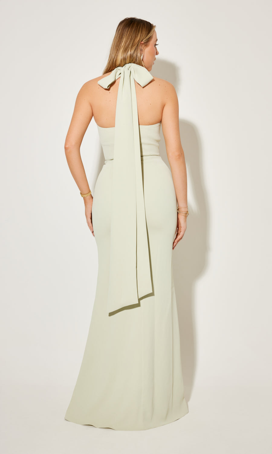 Sienna – Elegancka Sukienka Halter Maxi Modern Muse