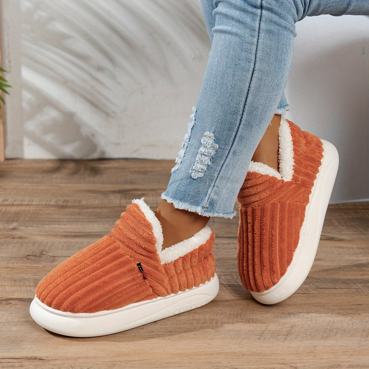 CozyStep – Przytulne kapcie domowe