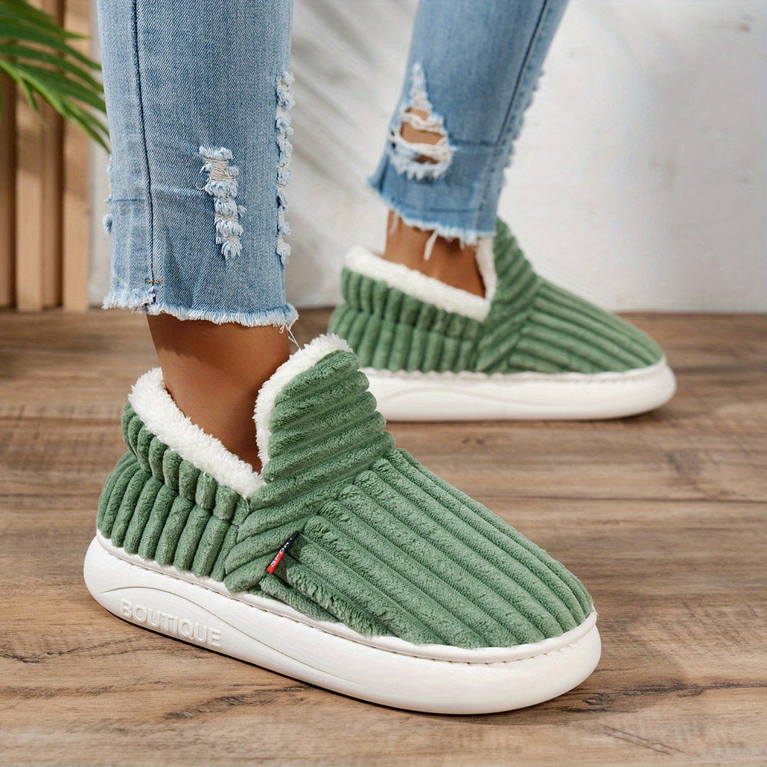 CozyStep – Przytulne kapcie domowe