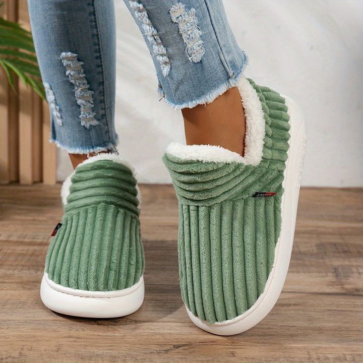 CozyStep – Przytulne kapcie domowe