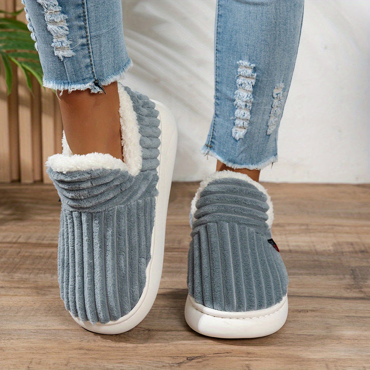 CozyStep – Przytulne kapcie domowe